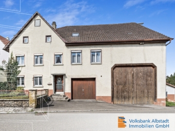 Bauernhaus mit Nebengebäuden/Schuppen und schönem Grundstück, 72364 Obernheim, Bauernhaus