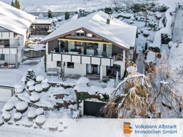 Einziehen und den Panoramablick genießen, 72461 Albstadt, Einfamilienhaus