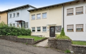 Aussenansichten - Komfortables Wohnen in Albstadt mit Terrasse und Balkon