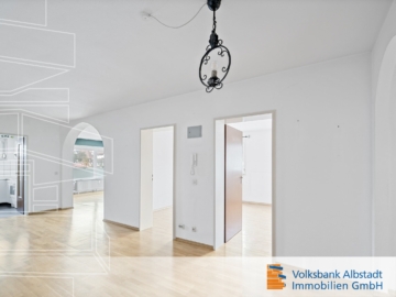 4,5 Zimmerwohnung mit herrlicher Aussicht, 72458 Albstadt, Etagenwohnung