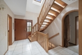 Treppenhaus - WEBER-Haus mit Ausbau-Potential auf ca. 120m²