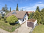 Ansicht mit Garage - WEBER-Haus mit Ausbau-Potential auf ca. 120m²