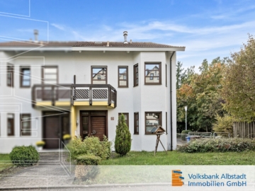 Modernisiertes SCHWÖRER-Haus mit PV-Anlage – Renovieren und Einziehen., 72458 Albstadt, Doppelhaushälfte