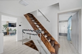 Treppenaufgang - Schöne Doppelhaushälfte für die kleine Familie