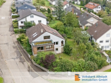 Großzügiges Ein-/Zweifamilienhaus mit Potential, 72458 Albstadt, Einfamilienhaus