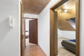 Flur - Kapitalanleger aufgepasst – 3 Zimmer Dachgeschosswohnung