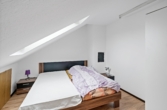 Schlafzimmer - Kapitalanleger aufgepasst – 3 Zimmer Dachgeschosswohnung