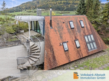 Kleine „Penthousewohnung“ mit Panoramablick, 72459 Albstadt, Terrassenwohnung