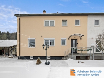 Schöne Doppelhaushälfte mit Garten und drei großen Garagen, 72458 Albstadt, Doppelhaushälfte