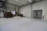 Produktionshalle - Flexibel aufteilbare Produktions-, Lager- und Büroflächen mit Laderampe und 4t Aufzug