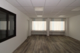 Büro - Flexibel aufteilbare Produktions-, Lager- und Büroflächen mit Laderampe und 4t Aufzug