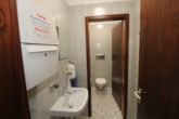 WC-Anlage - Flexibel aufteilbare Produktions-, Lager- und Büroflächen mit Laderampe und 4t Aufzug