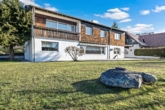 Aussenansichten - Großzügiges Wohnhaus mit Garten + Garagenhalle = Traumhaus mit vielseitigem Potential