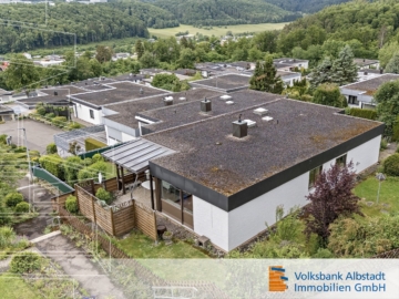 Terrassenhaus in bester Lage – Greifen Sie zu!, 72461 Albstadt, Einfamilienhaus