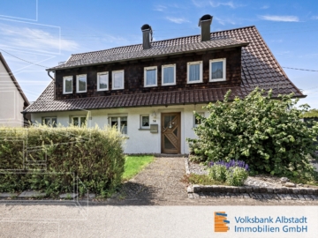 1-2 Familienhaus mit Doppelgarage, 72459 Albstadt, Zweifamilienhaus