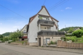 Aussenansichten - Einfamilienhaus mit großem Grundstück