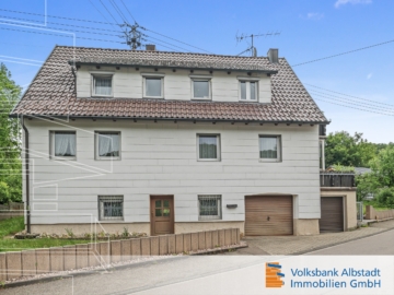 Einfamilienhaus mit großem Grundstück, 72459 Albstadt, Einfamilienhaus
