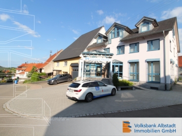 Gepflegte ehemalige Bank mit Wohnraumpotenzial, 72364 Obernheim, Mehrfamilienhaus