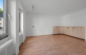 Wohn- und Esszimmer - Vielseitig nutzbare Wohnung mit TG-Stellplatz