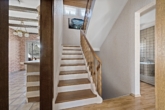 Treppenhaus - Charmante Doppelhaushälfte mit Garten und Balkon