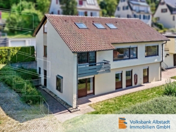 Wohnhaus mit Einliegerwohnung in bester Lage, 72458 Albstadt, Einfamilienhaus