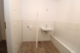 Badezimmer (Beispielwohnung) - WOHNEN. ERLEBEN.