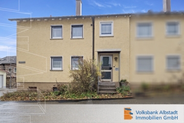 Attraktive Doppelhaushälfte mit 2 separaten Wohnungen, 72458 Albstadt, Doppelhaushälfte
