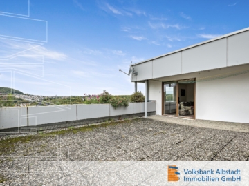 Terrassenwohnung mit Traumaussicht, 72461 Albstadt, Terrassenwohnung